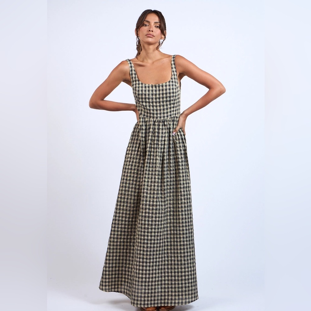 Checkered maxi dress
